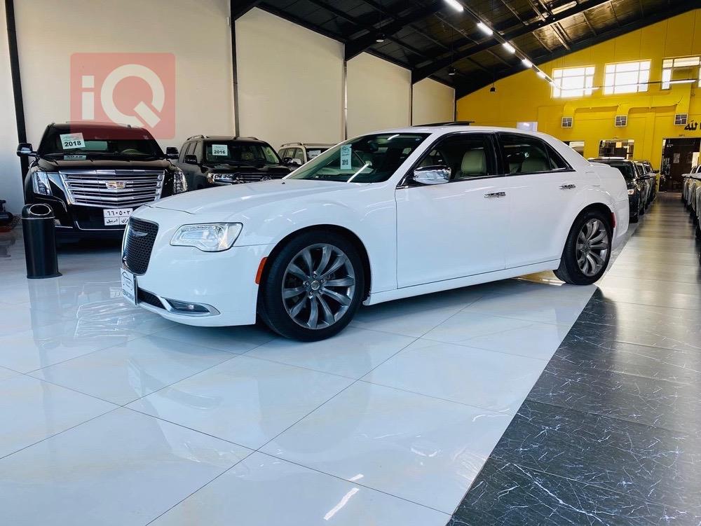 کرایسلەر 300